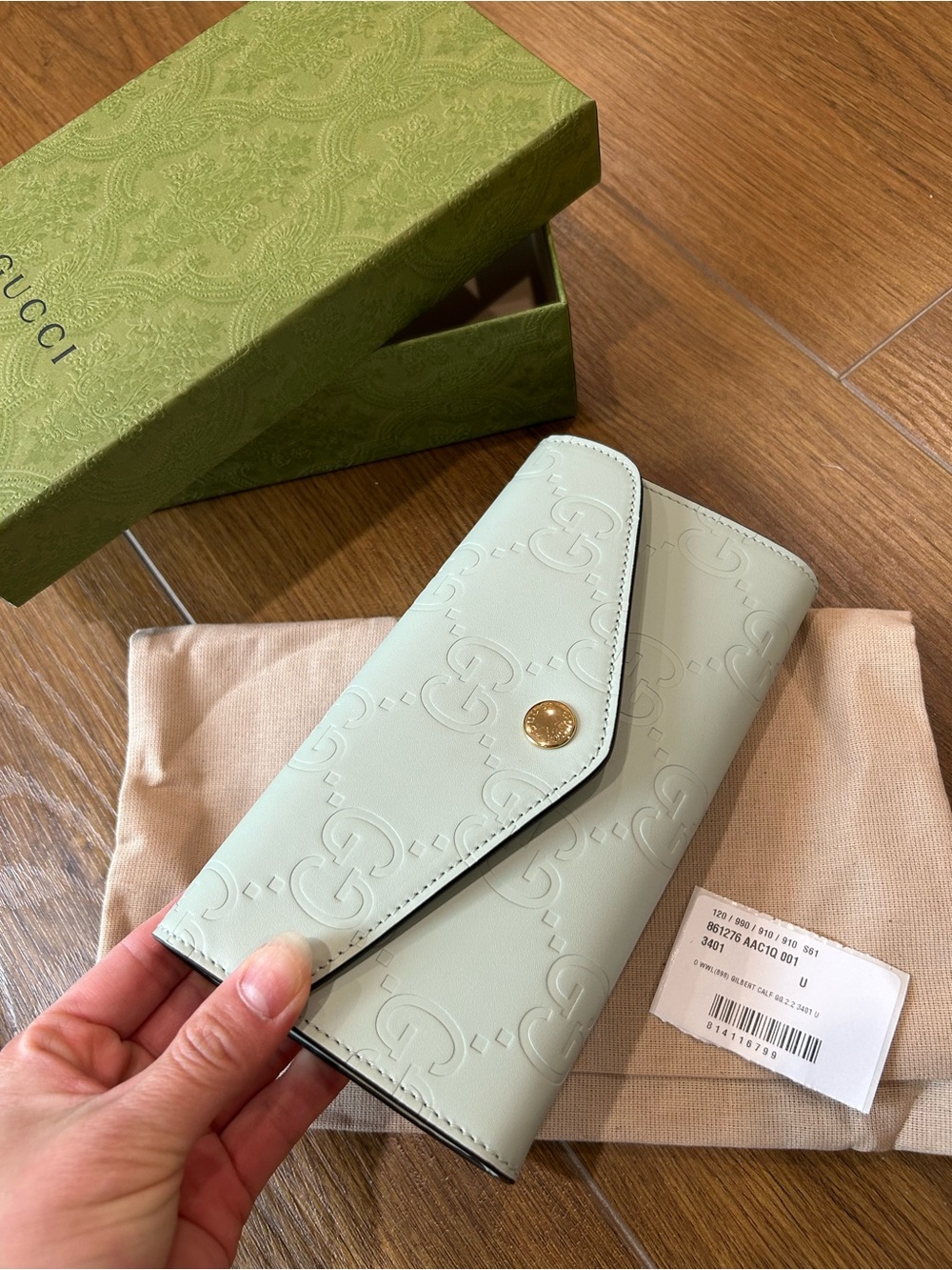 New Gucci GG Gilbert Embossed Leather Wallet Long Green Color 861276